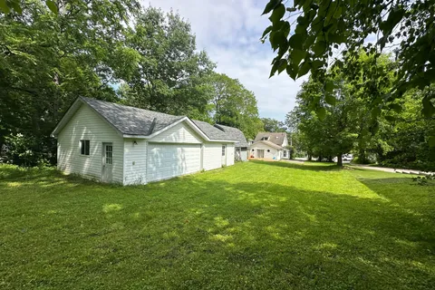 66 William Street, Parry Sound, ON P2A 1V1