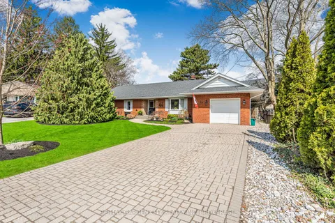 14 Peachtree Parkway, Pelham, ON L0S 1E0
