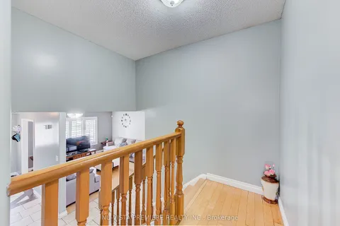 494 EXMOUTH Circle, London East, ON N5V 5G7