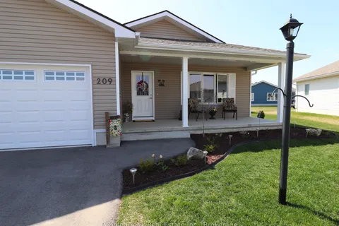 209 Lake Breeze Drive, Ashfield-Colborne-Wawanosh, ON N7A 0C6