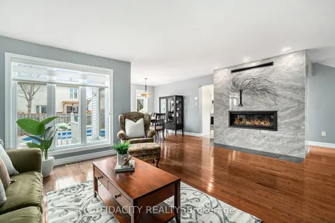 2799 Mozart Court, Blossom Park - Airport and Area, ON K1T 2P8