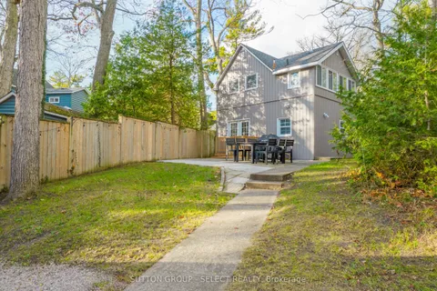 42 SHORELINE Drive, Lambton Shores, ON N0M 1T0