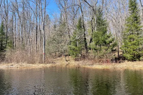 136 B Maple Island Road, Whitestone, ON P0A 1G0