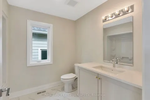 131 Inverness Street, Kincardine, ON N2Z 2Z4