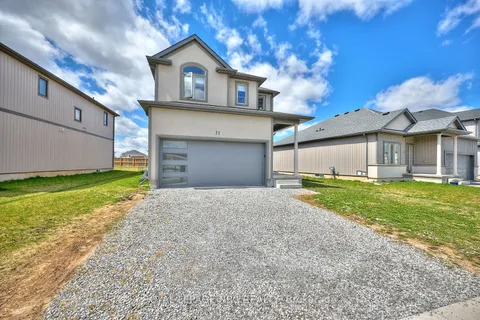 31 Barker Parkway, Thorold, ON L2V 0B7
