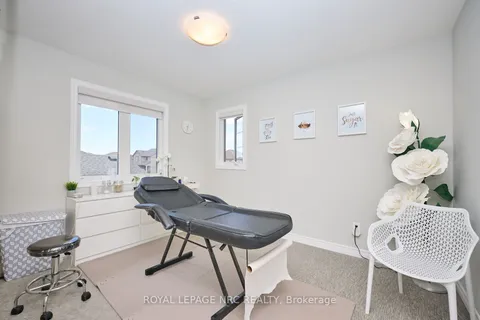 31 Barker Parkway, Thorold, ON L2V 0B7