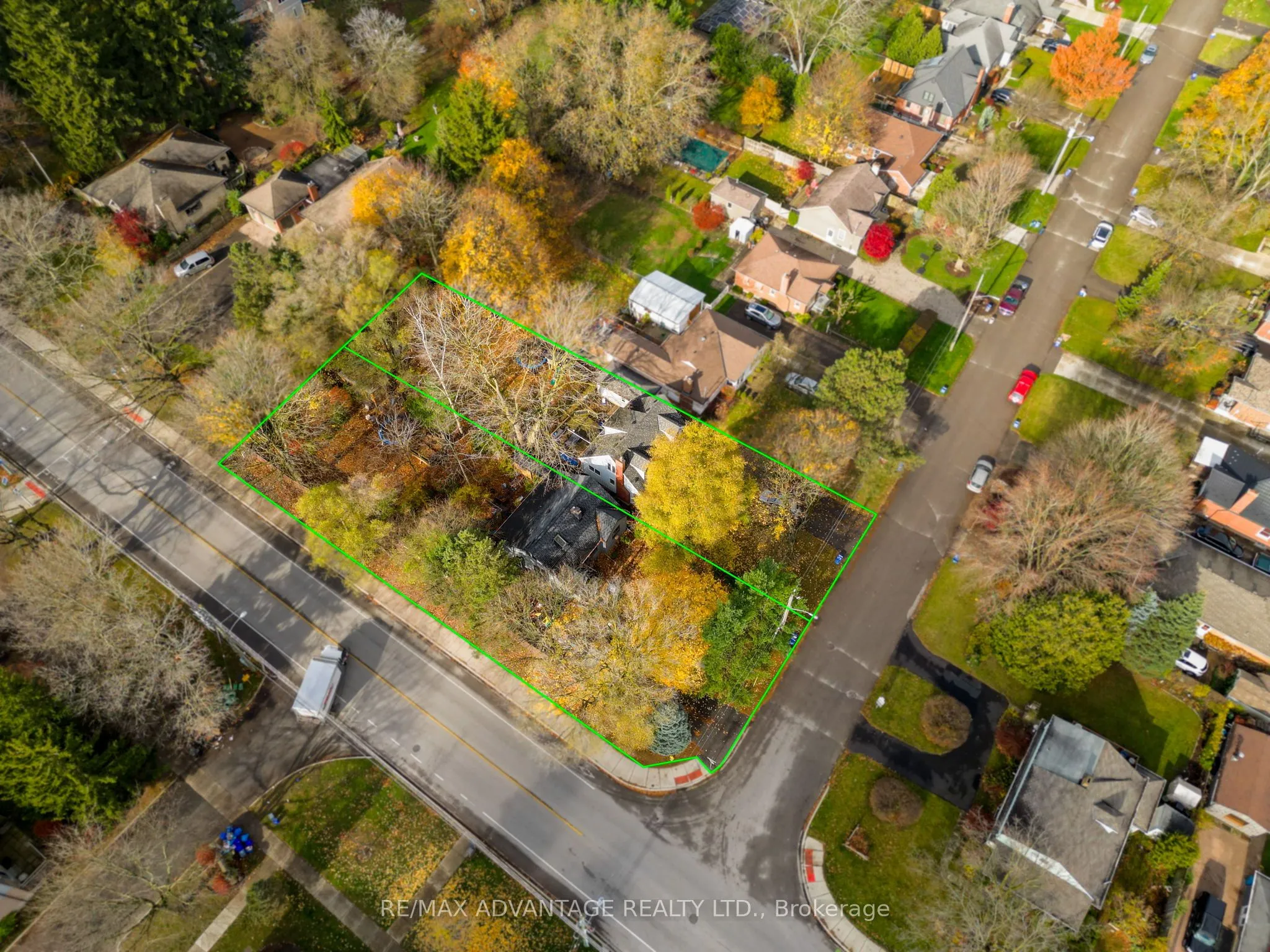 417 Byron Boulevard, London South, ON N6K 2L6