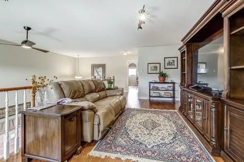 6274 Forest Ridge Drive, Niagara Falls, ON L2J 4K2