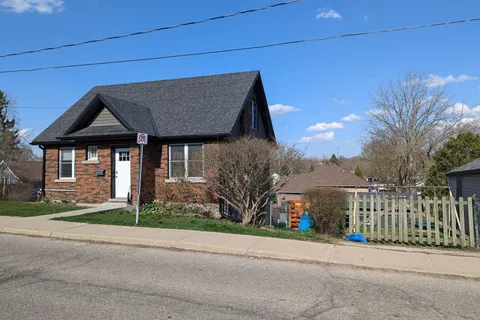 38 Washington Street, Brant, ON N3L 2A7