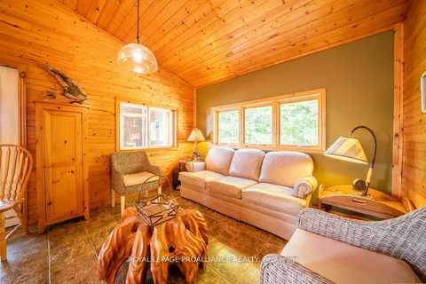2475 Alf's Bay Lane, ON K0H 1B0