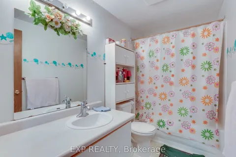1384 Bentley Drive, London East, ON N5V 3T6
