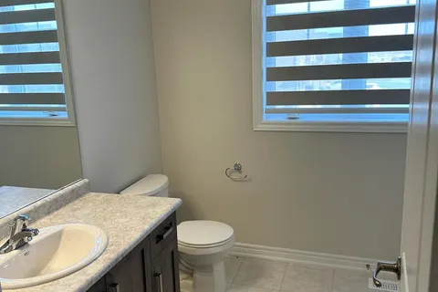 210 Sunflower Place, Welland, ON L3B 5N8