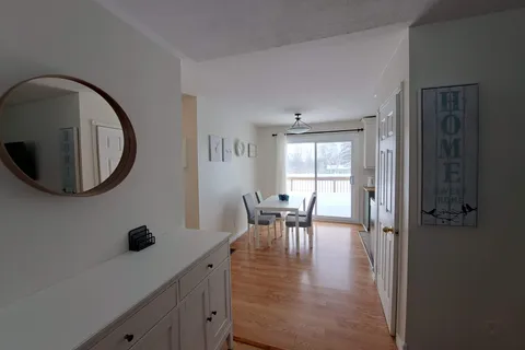 39 Bay Street, ON K0L 1Y0