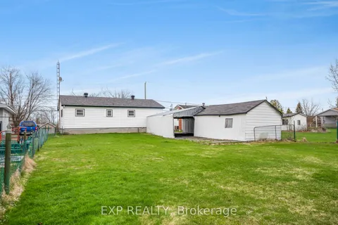 17361 Headline Road, South Stormont, ON K0C 1P0