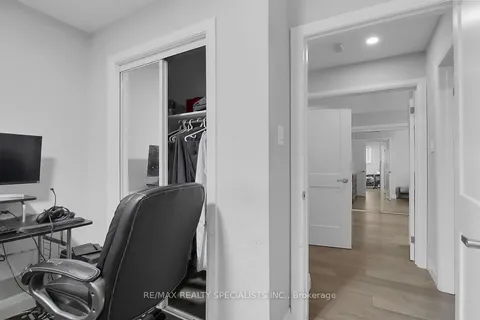 17 LOCUST Crescent, London South, ON N6E 2K1