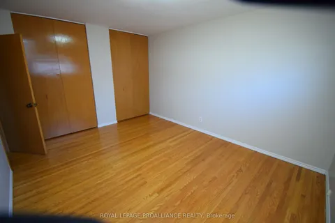 8 Walden Circle, Belleville, ON K8P 2C3