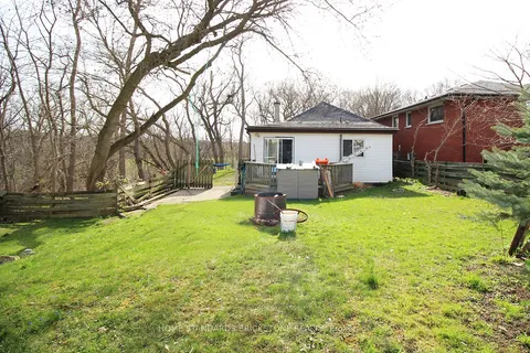 58 Dillabough Street, London East, ON N5Z 2B8