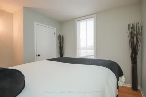 239 York Street, Lower Town - Sandy Hill, ON K1N 5T9