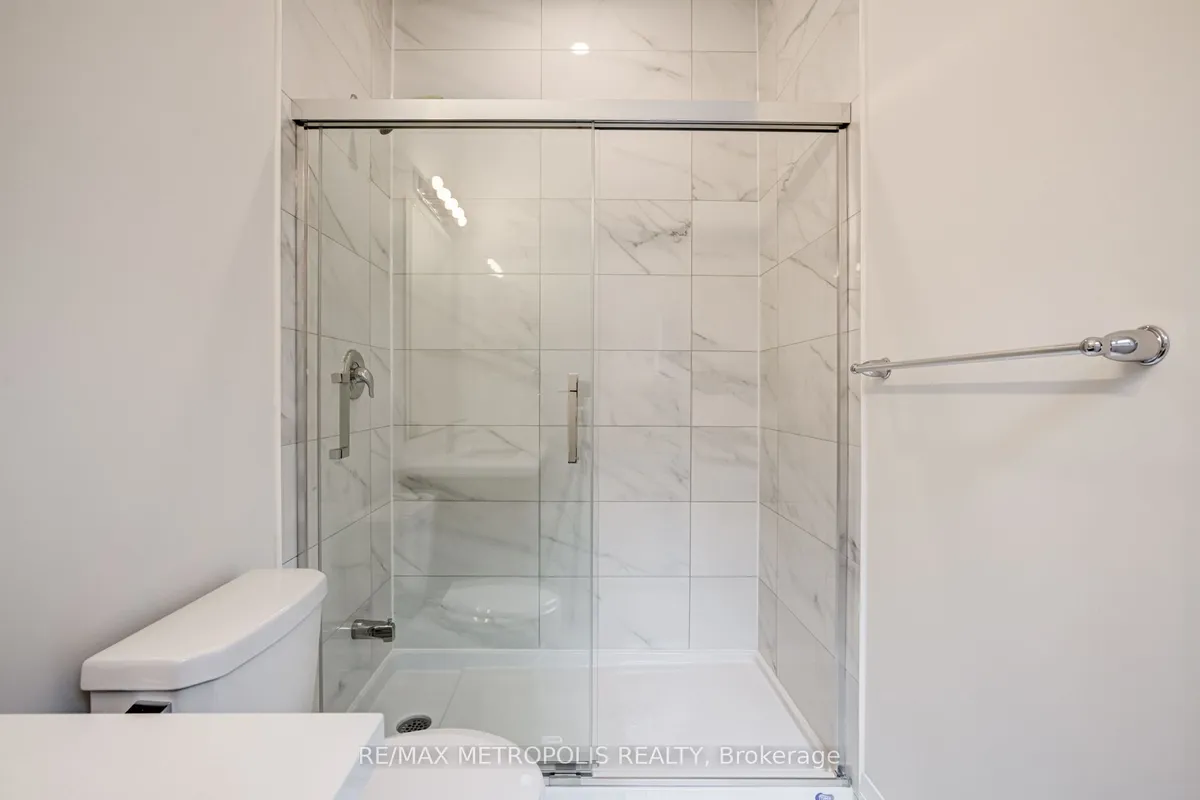 454 Humphrey Street, Hamilton, ON L8B 1Z7