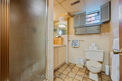 40 Bertram Drive, Hamilton, ON L9H 4T3