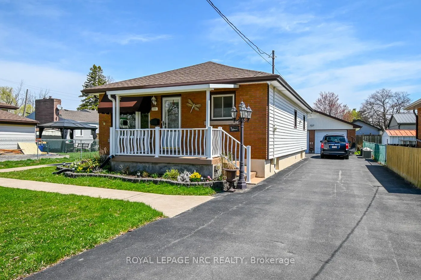 15 Kilgour Avenue, Welland, ON L3C 2P8