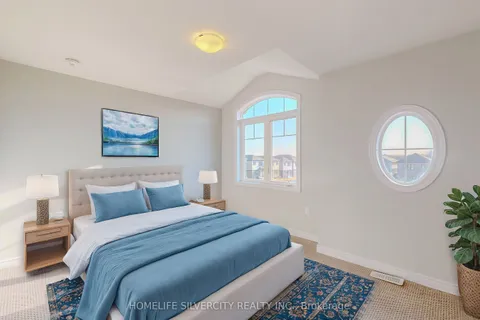 28 Holder Drive, Brantford, ON N3T 0V1
