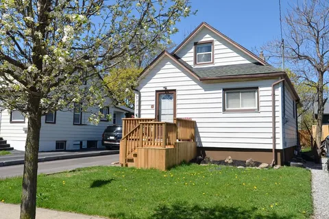 61 Hamilton Street, St. Catharines, ON L2S 1K8