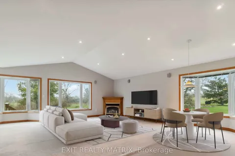 145 Garfield Street, Gananoque, ON K7G 3G2