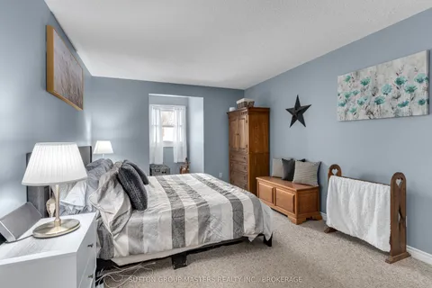949 Alpine Court, Kingston, ON K7P 1N8