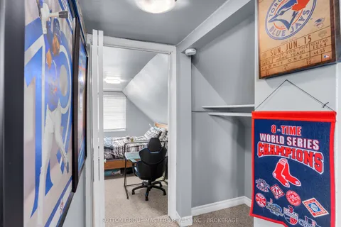 949 Alpine Court, Kingston, ON K7P 1N8