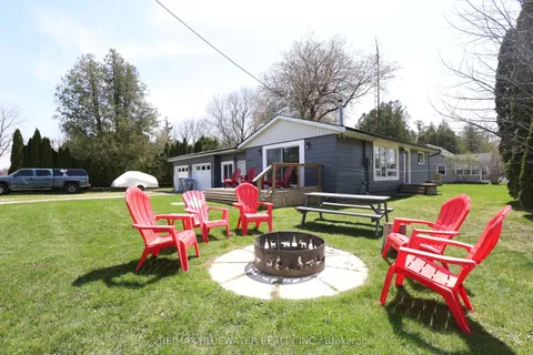 7597 Biddulph Street, Lambton Shores, ON N0M 2L0