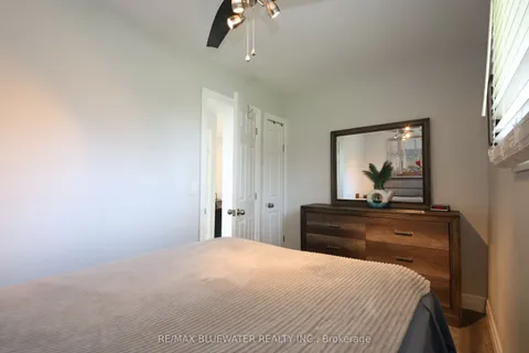7597 Biddulph Street, Lambton Shores, ON N0M 2L0