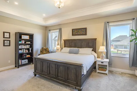 176 BOARDWALK Way, Thames Centre, ON N0L 1G2