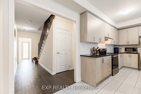19 Molnar Crescent, Brantford, ON N3T 0X3