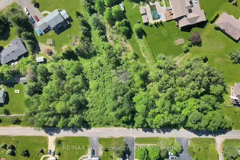 0 Halbiem Crescent, Dysart et al, ON K0M 1S0