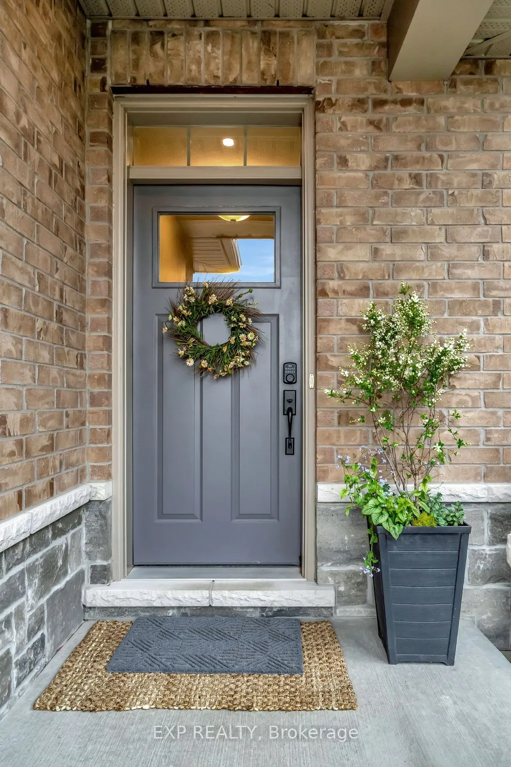 110 Spruce Gardens, Belleville, ON K8N 0B5