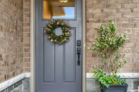 110 Spruce Gardens, Belleville, ON K8N 0B5