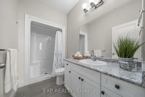 110 Spruce Gardens, Belleville, ON K8N 0B5