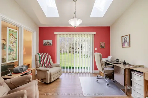 31 Hawkins Crescent, Tillsonburg, ON N4G 5K6