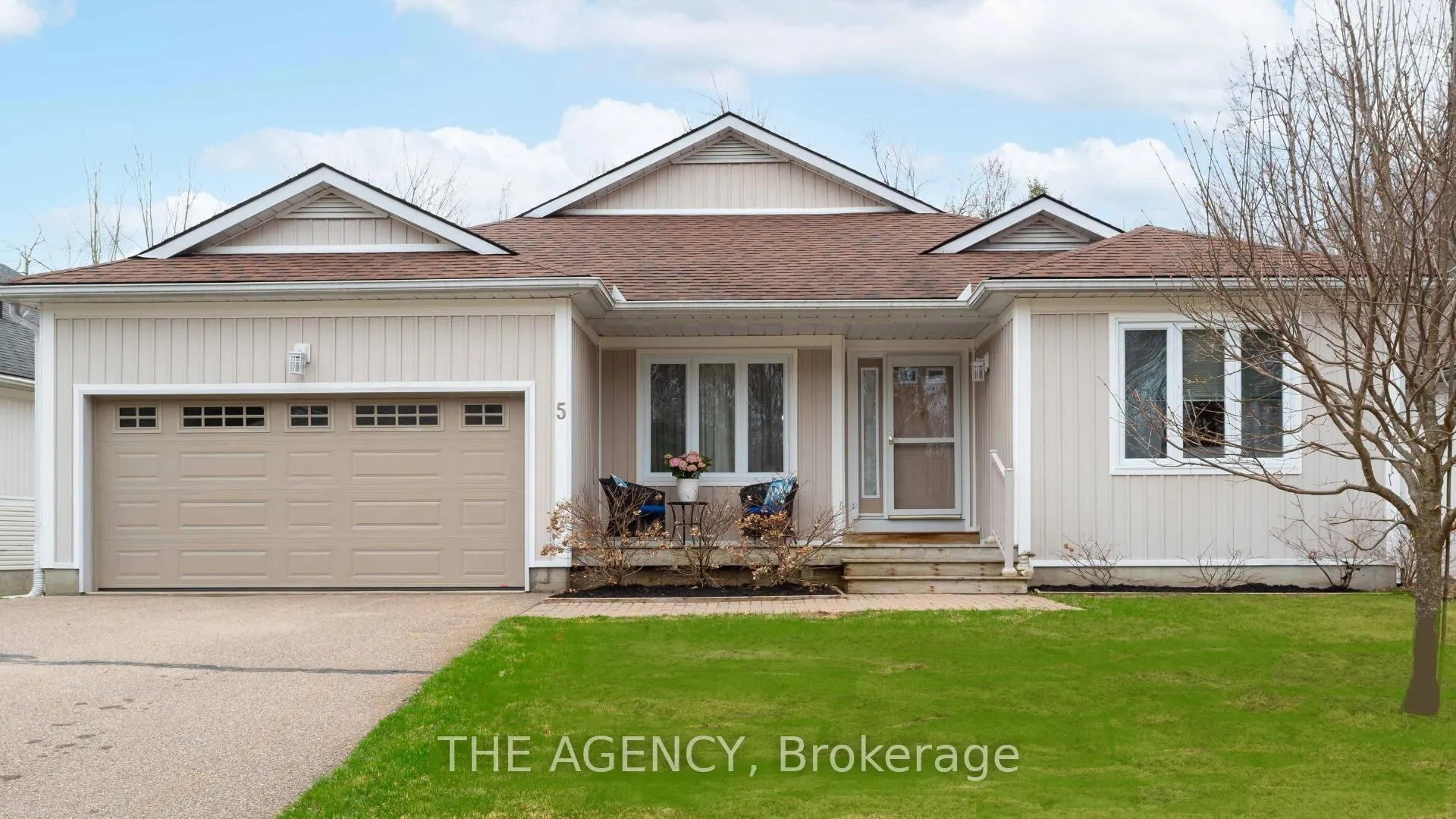 5 Springwood Crescent, Gravenhurst, ON P1P 1Z1
