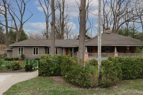 14 & 16 Chiniquy Street, Bluewater, ON N0M 1G0