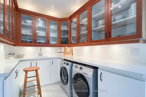14 & 16 Chiniquy Street, Bluewater, ON N0M 1G0