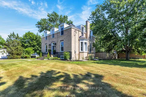 64 South Street, ON N5H 1R1