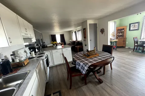 27 Cranberry Drive, Ashfield-Colborne-Wawanosh, ON N7A 3Y3