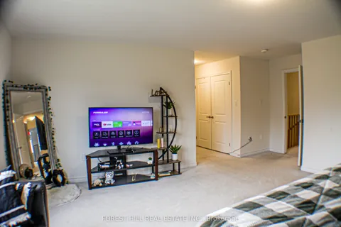 32 Stauffer Road, Brantford, ON M6A 1N3