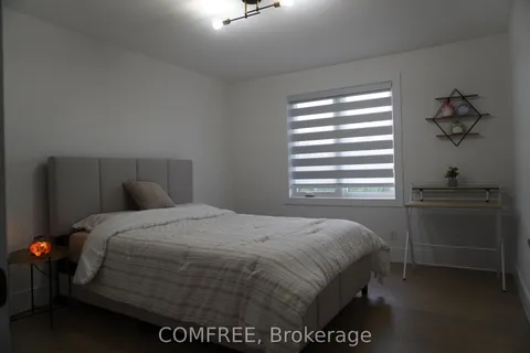 1780 Stanton Avenue, LaSalle, ON N9J 3H3