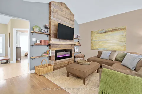 313 Colmar Street, Russell, ON K0A 1W0