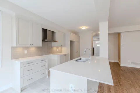 2055 Postilion Street, Stittsville - Munster - Richmond, ON K0A 2Z0