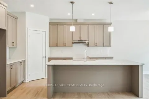 1261 POTTER Drive, Brockville, ON K6V 0G8