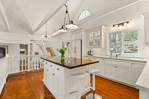 30 LITTLE JOE Road, Seguin, ON P0C 1J0